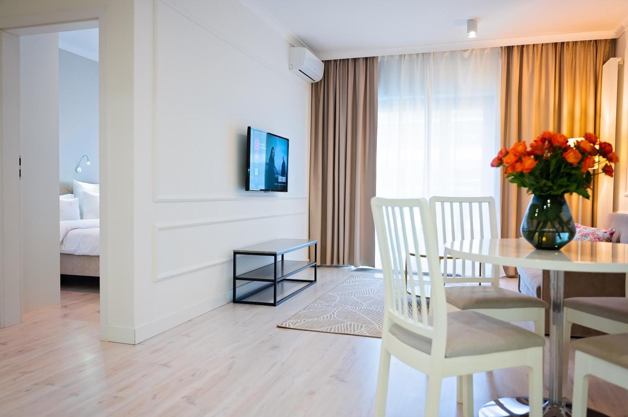 Mennica Residence - Grzybowska 43A Varsó Kültér fotó