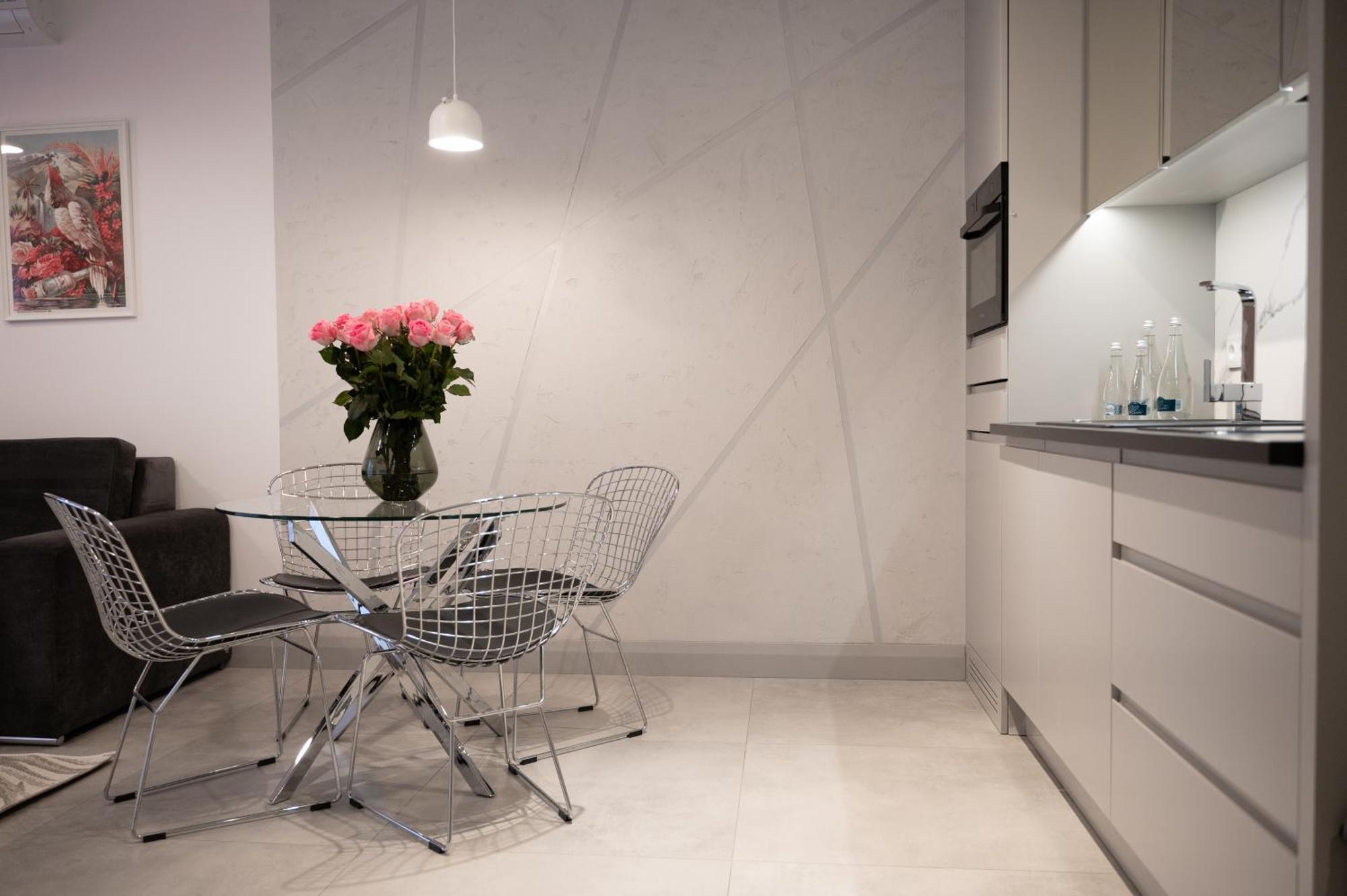 Mennica Residence - Grzybowska 43A Varsó Kültér fotó